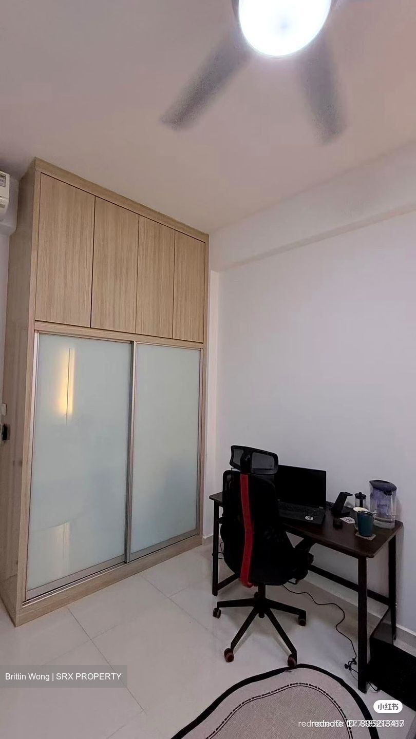 Sin Ming Plaza (D20), Apartment #579793731